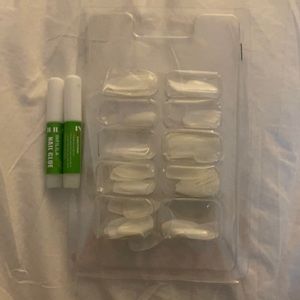 Nail set 2 glue bottles clear